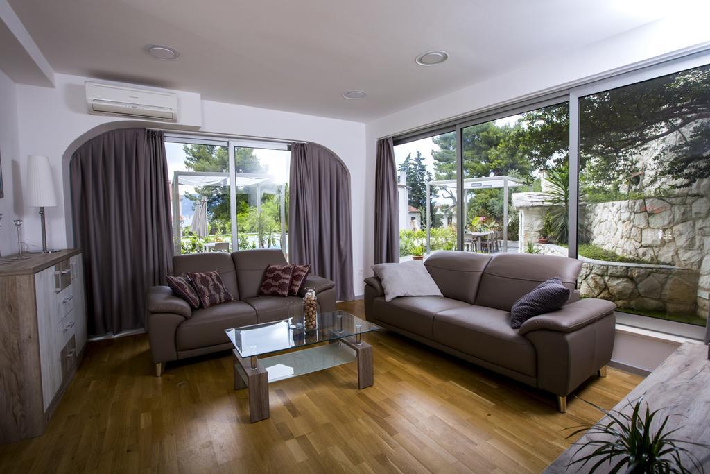 Apartments Bago Трогир Екстериор снимка